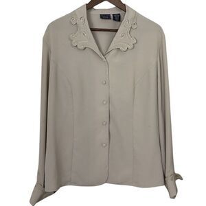 Vintage Laura Scott Womens Size 16W Beige Button Up Embroidered Button Up Blouse